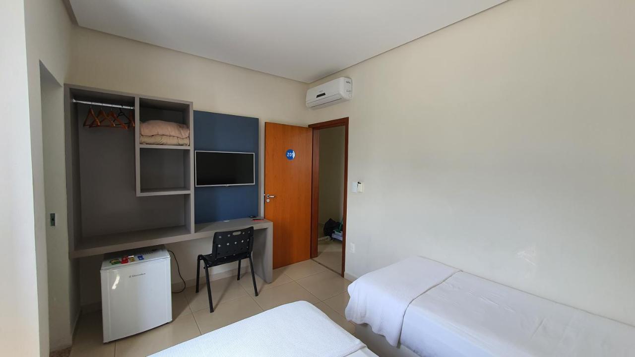 Ribs Hotel ปิอุย ภายนอก รูปภาพ