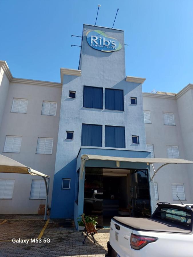 Ribs Hotel ปิอุย ภายนอก รูปภาพ